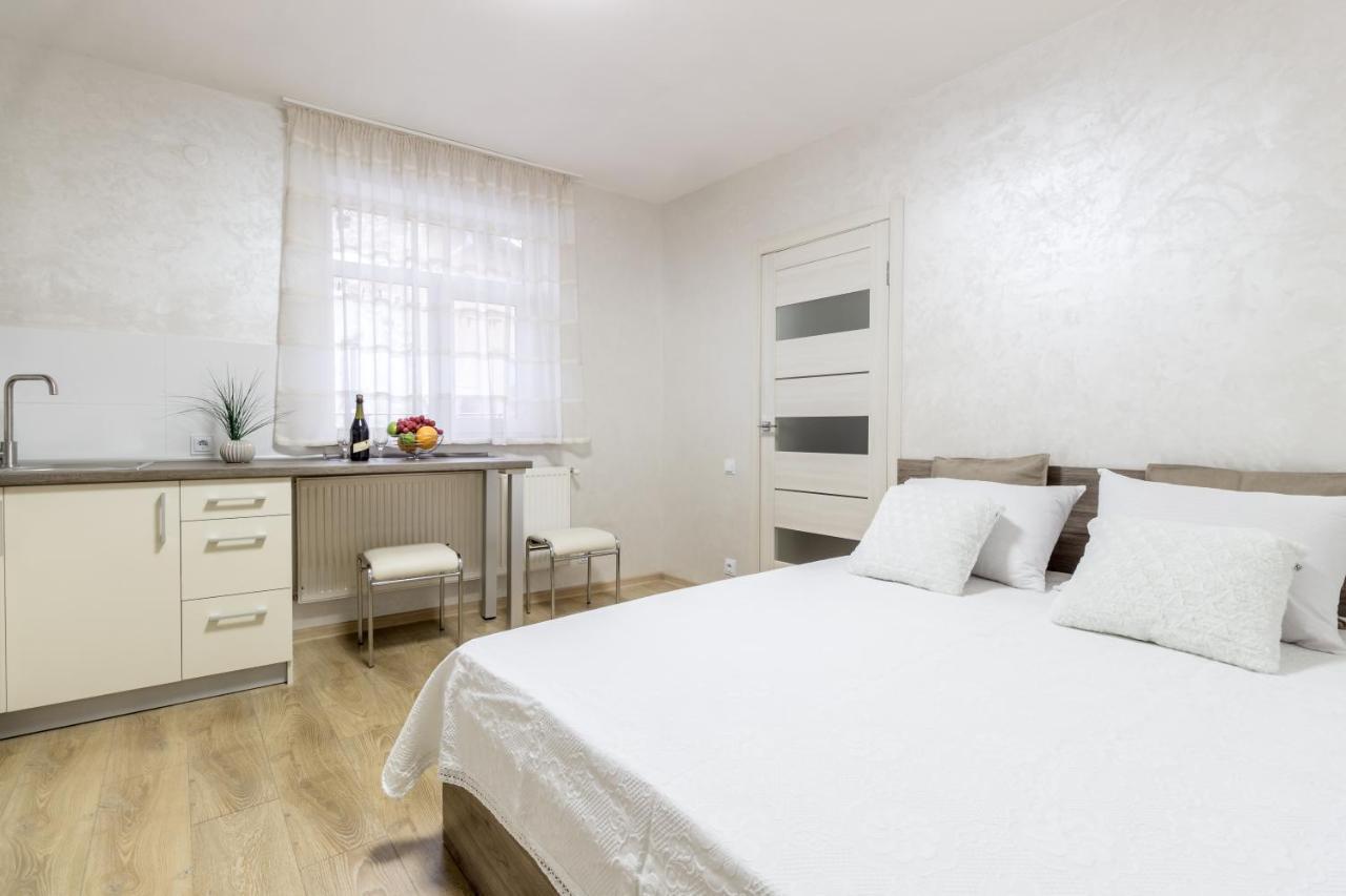City Center Vip Studio Apartment Lviv Exterior foto